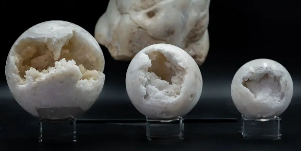 Agate sphere