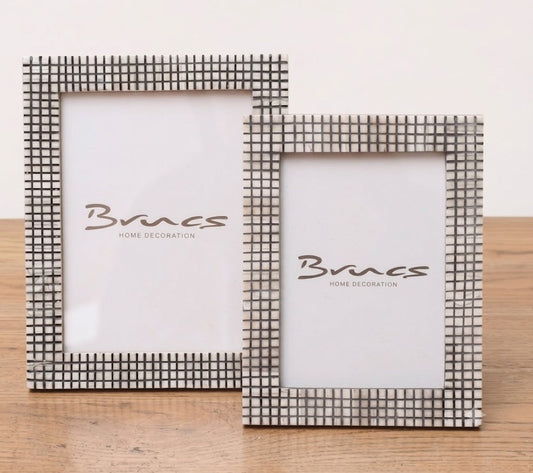 BONE AND RESIN DESIGN GRID PHOTO FRAME