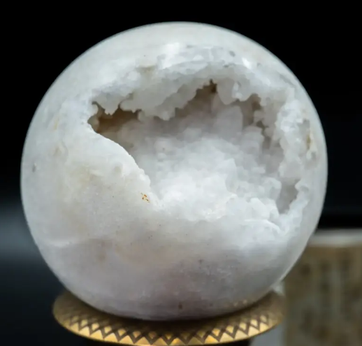 Agate sphere